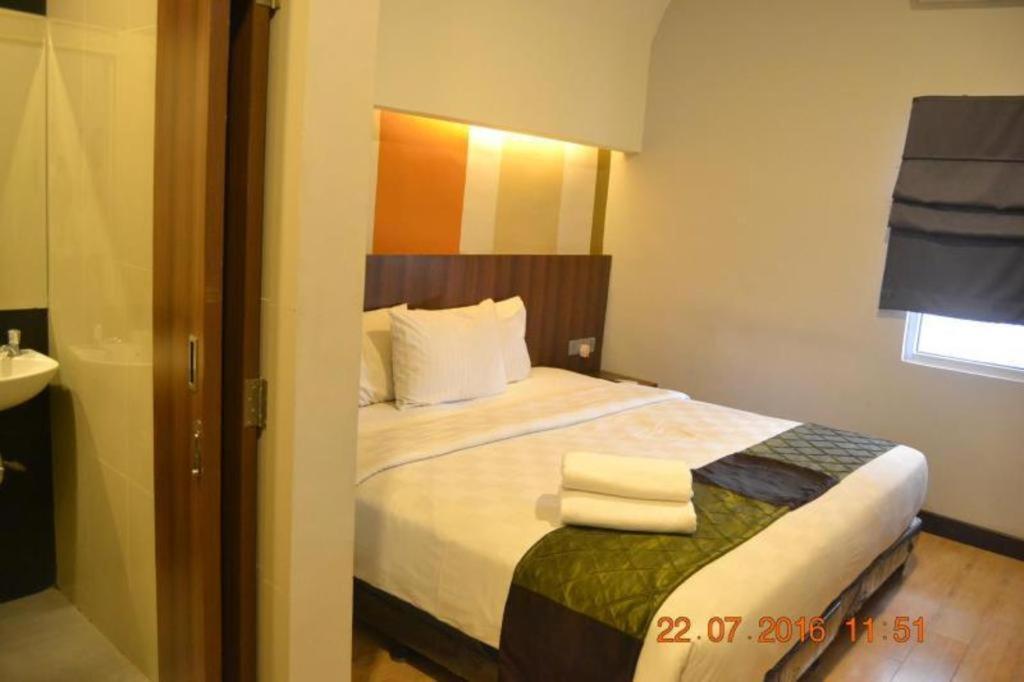 J Hotel Medan Exterior foto