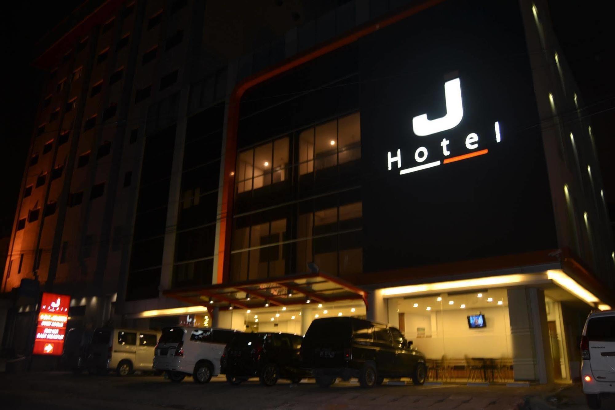 J Hotel Medan Exterior foto